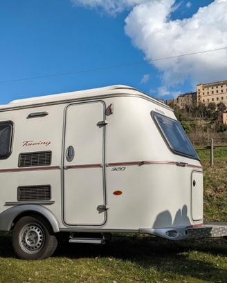 Roulotte: Eriba Touring 320 anno 2020