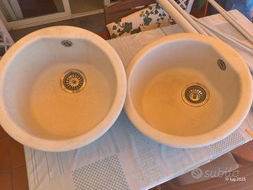 Lavelli circolari in graniglia di marmo