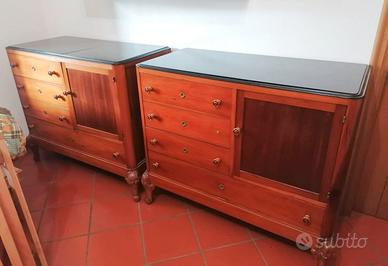 mobili e tavolo primi anni 900