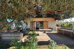 VILLA SINGOLA A MONTEMAGNO