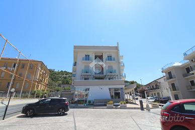 6 LOCALI A AGROPOLI