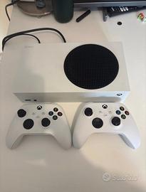 Xbox Series s  + 2 controller