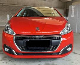 Peugeot 208 PureTech 82 5 porte Allure