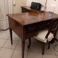 scrivania Maggiolini