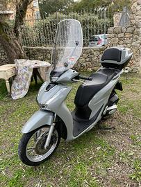 SH 125 ABS 2023 Grigio Nardó