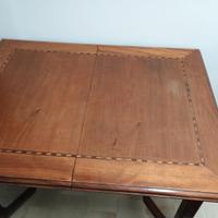 Tavolo intarsiato con 2 prolunghe