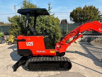 E199 ESCAVATORE KUBOTA U25 25 q