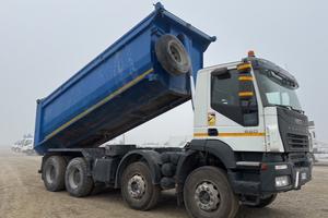 Iveco Trakker 440 8x4 Autocarro ribaltabile