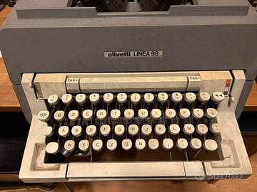 Macchina da scrivere olivetti linea 98