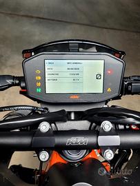 Duke 890 r