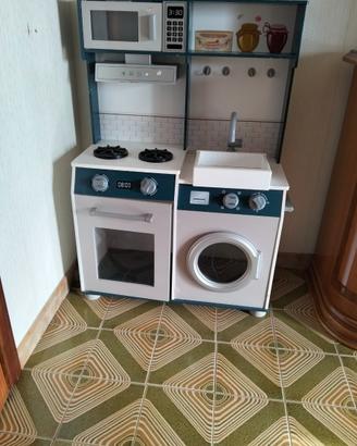 Cucina di legno per bambini