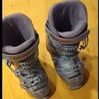 Scarponi da scii marca ATOMIC