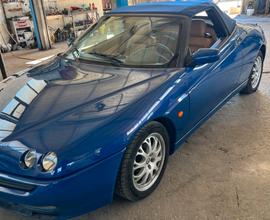 Alfa Romeo spider 916 v6 turbo