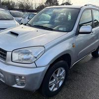 TOYOTA RAV 4 MY23 RAV4 2.0 Tdi D-4D cat 5 porte