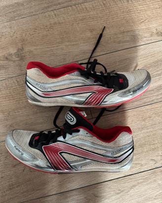 Scarpe chiodate Kalenji n.42 leggere e resistenti