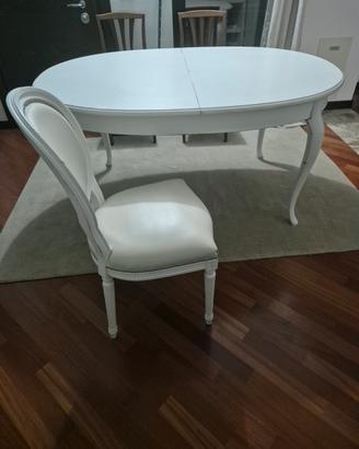 tavolo da soggiorno ovale bianco