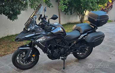 Benelli TRK 502 (06\24) come nuova + tris valigie