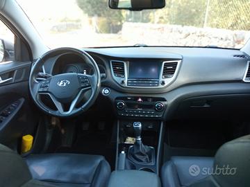 HYUNDAI Tucson 1ª serie - 2016