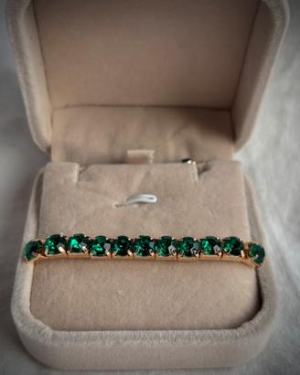 Bracciale dorato con pietre verdi