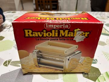 accessorio per fare ravioli