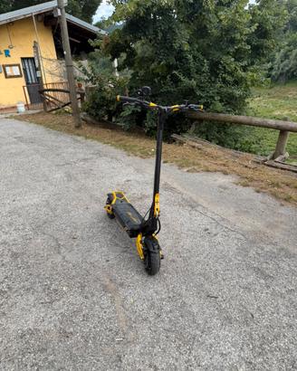 Monopattino elettrico VSETT 10+