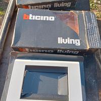 placche bianche living ticino