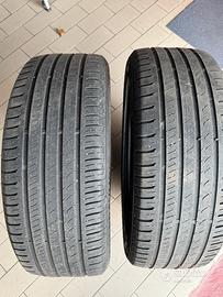 Gomme auto estive