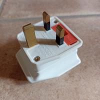 Adattatore con spina UK inglese