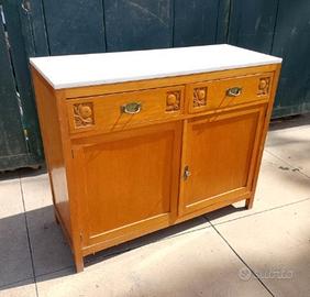Antico mobile basso a 2 sportelli 