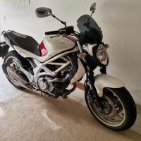 Suzuki SFV Gladius 650 - 2009