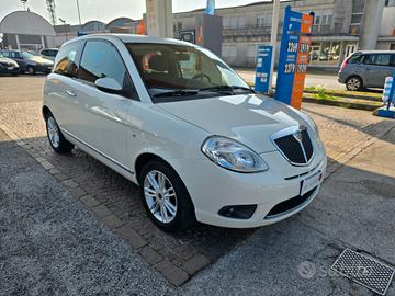 Lancia Ypsilon 1.2 con 202.000km