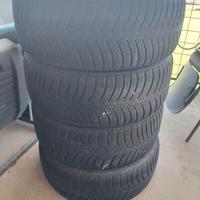 Cerchi in ferro da 16 con gomme termiche 