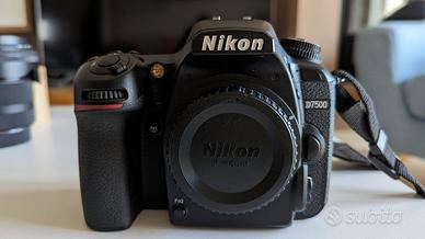 Nikon D7500 come nuova + obiettivi