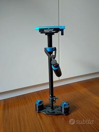 Stabilizzatore Flycam Neewer per Mirrorless
