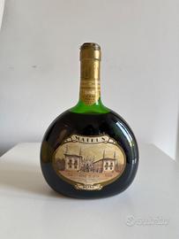Bottiglia di vino rosè Mateus