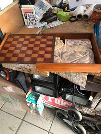Tombola vintage con dama in legno