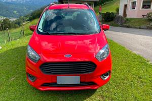 Ford tourneo courier