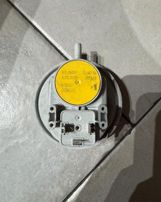 Presostato fumi caldaia 605.99454