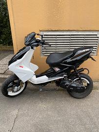 Yamaha Aerox 50 (70)