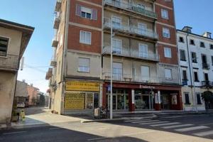 APPARTAMENTO QUADRILOCALE A REDDITO A CEREA