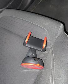 porta telefono in auto