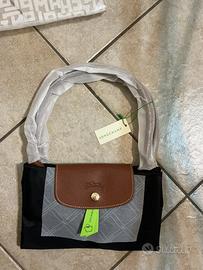 Longchamp taglia l nera