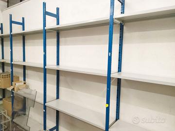 scaffalatura in metallo x magazzino o dispensa