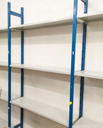 scaffalatura in metallo x magazzino o dispensa