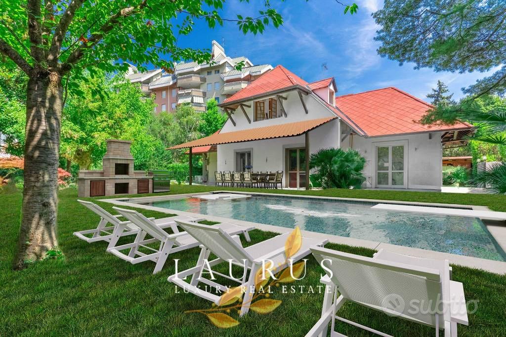 Villa di 660 m² con più di 5 locali e box auto dop - View 5
