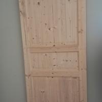Porta scorrevole in legno con guida
