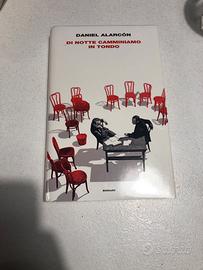 Di notte camminiamo in tondo