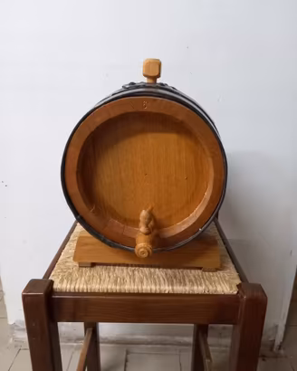 Botte piccola vino in legno rovere ferro battuto