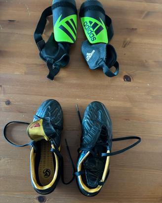 Scarpe da calcetto + parastinco ADIDAS