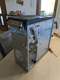 Case ASUS per PC fisso.